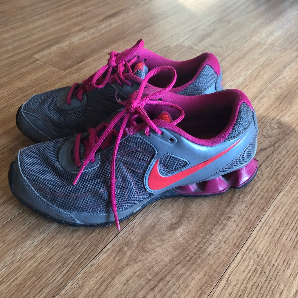 Nike reax woman’s running shoes size 7